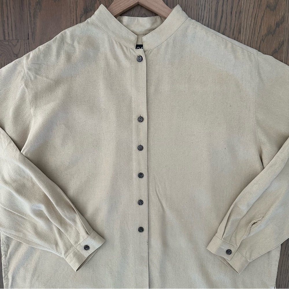 Vintage 100% Raw Silk Stand Collar Tunic Blouse in Golden Beige Tan Medium - Picture 2 of 9
